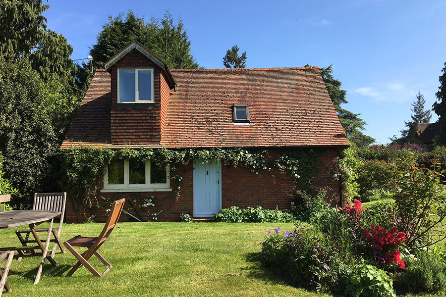 Deerhurst Cottage Exterior